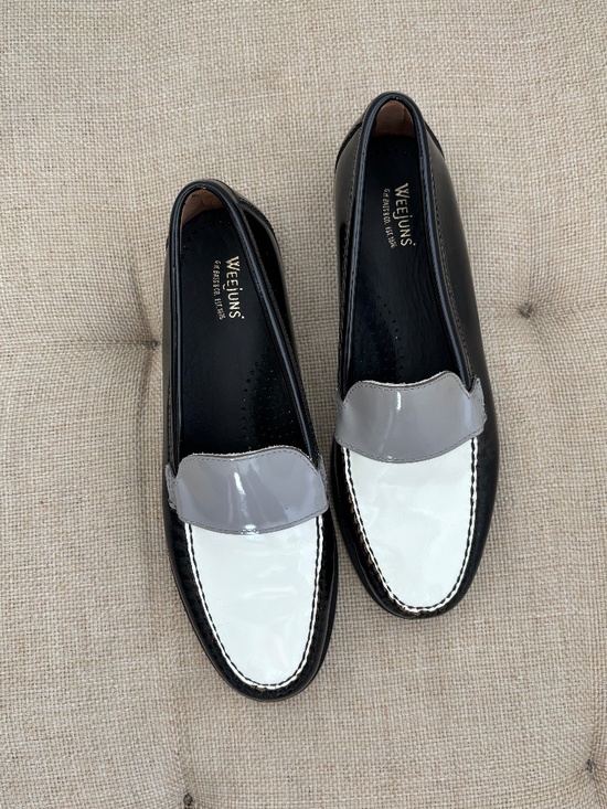 G.H. Bass & Co. Shoes - G.H. Bass & Co. Weejuns Wylie Black Grey Polished Loafers - Womens 7